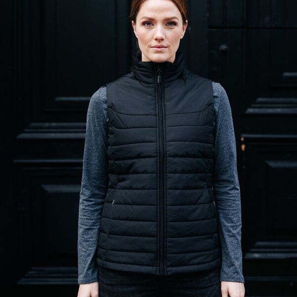 Women's Nautilus quilted bodywarmer Thumbnail